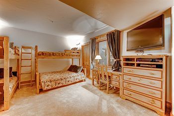 The Antlers At Christie Base By Steamboat Resorts Steamboat Springs Exterior photo